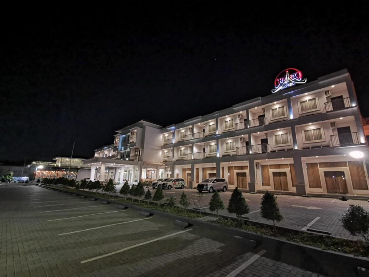 Naka Hotel Kupang Купанг Екстериор снимка